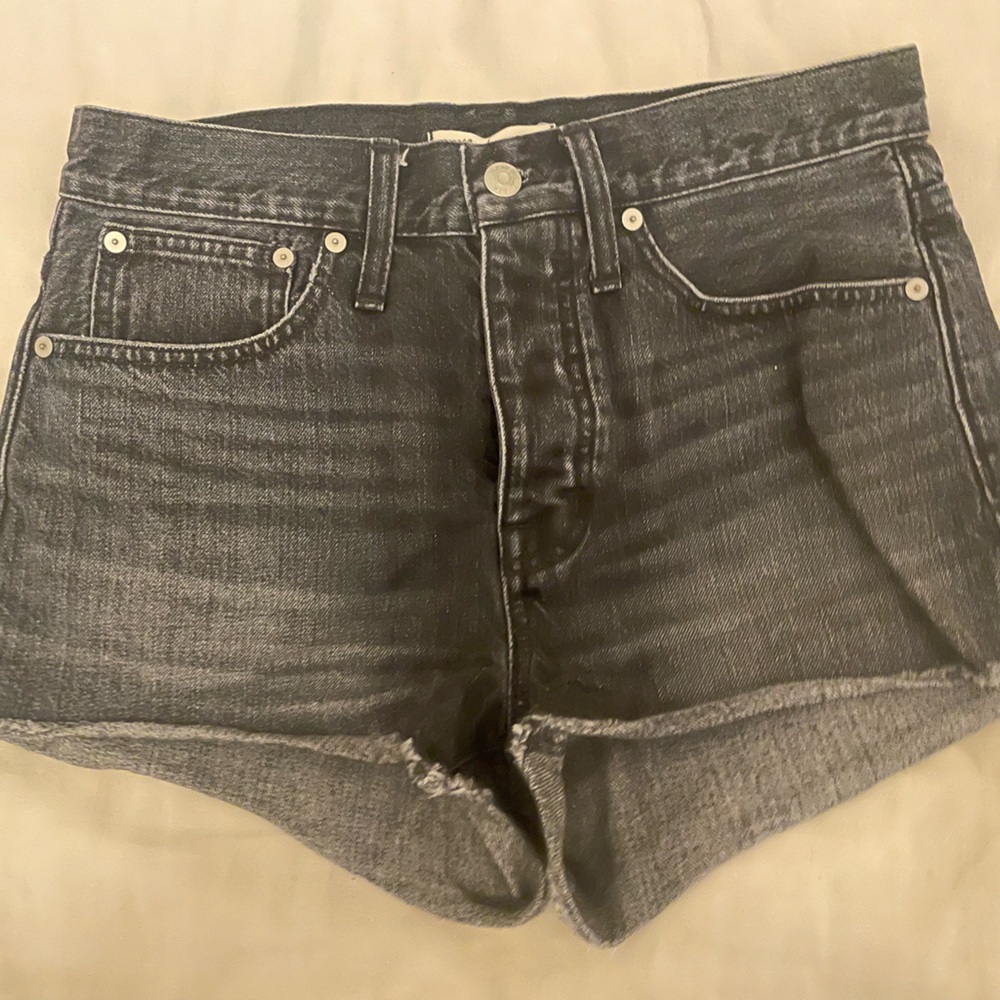 Madewell Size 27 Jean shorts